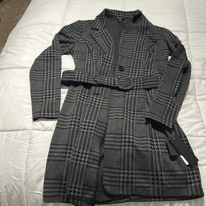 Black and gray cover-up